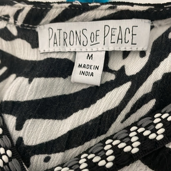 Boho geometric Patrons of Peace easy flow top - Picture 4 of 5